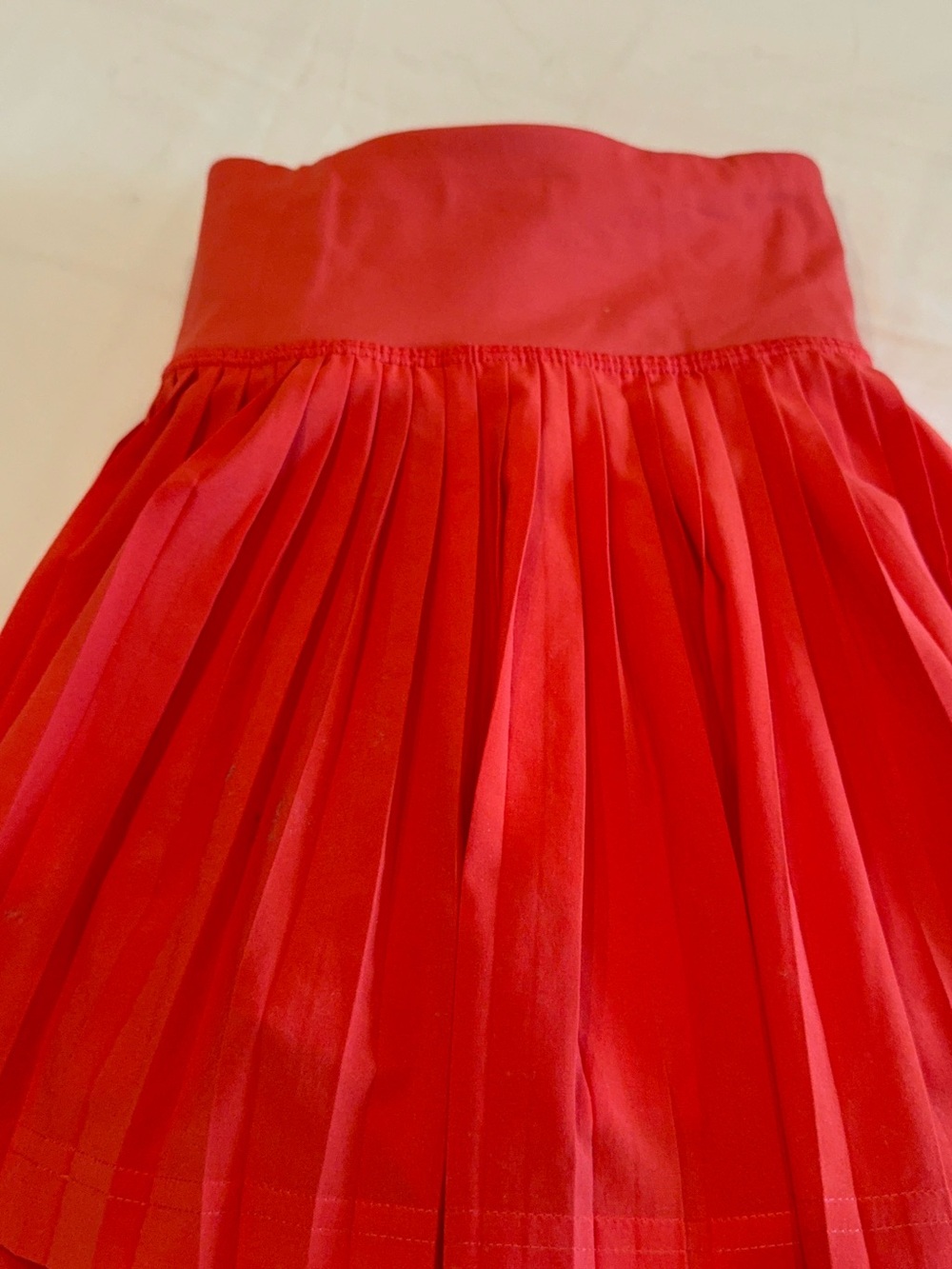 Lululemon Women's Orange Pleated Athletic Skirt SZ 10